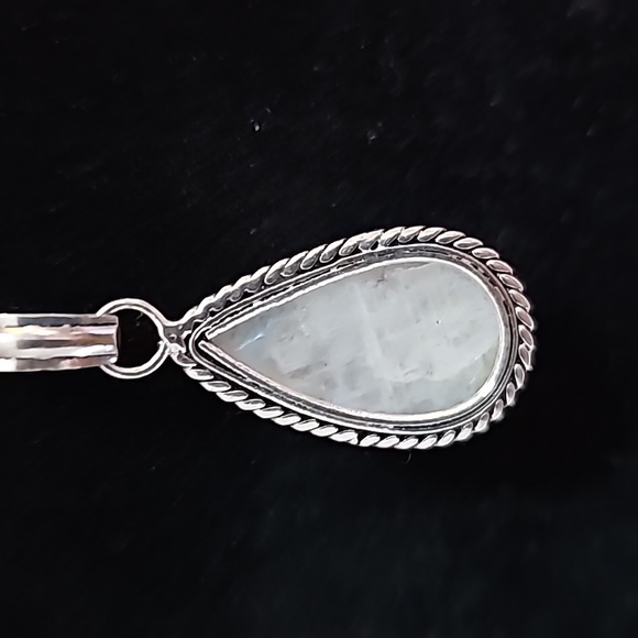 Rainbow Moonstone Silver Necklace - Picture 4 of 5